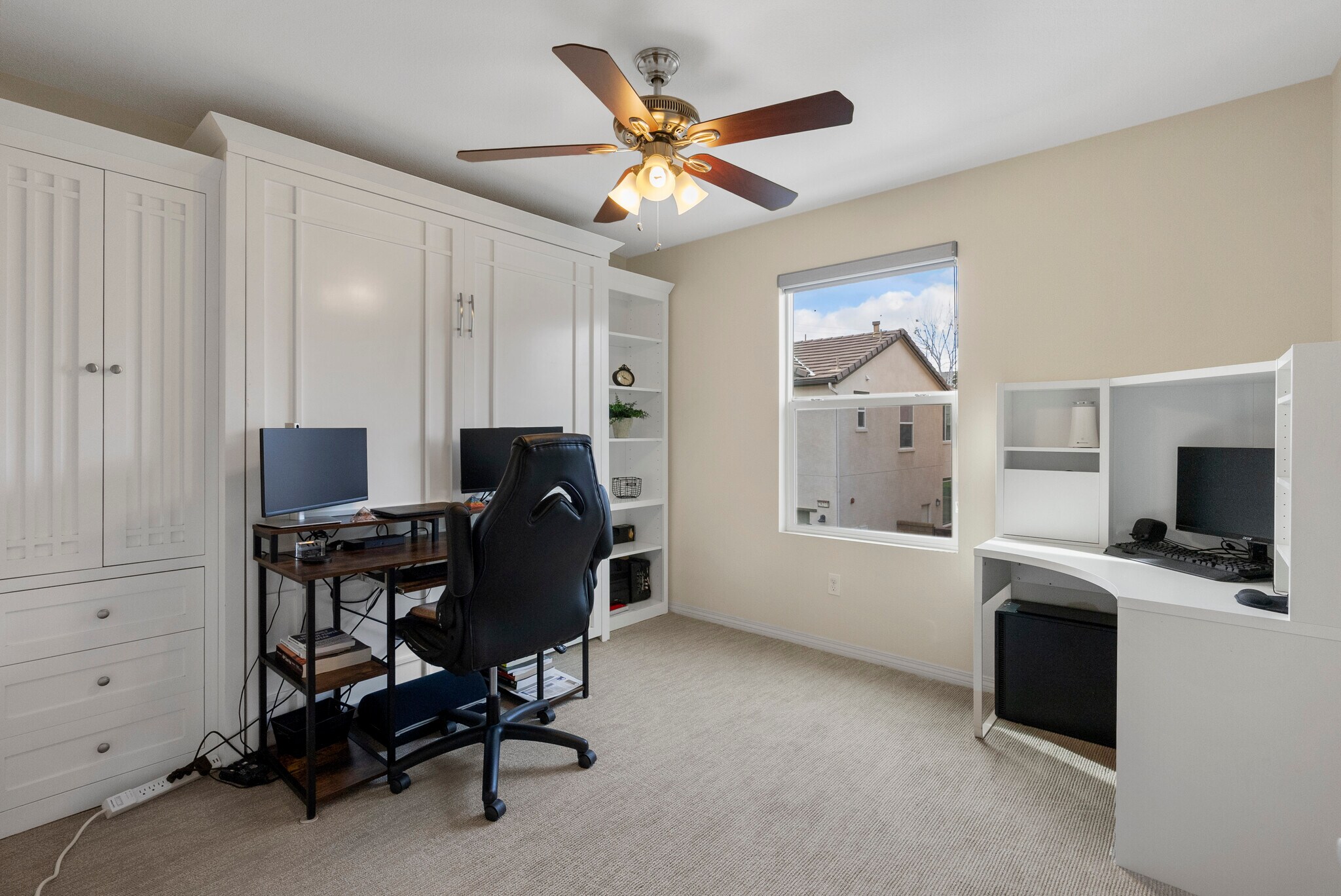 Building Photo - 28285 N Via Sonata Dr