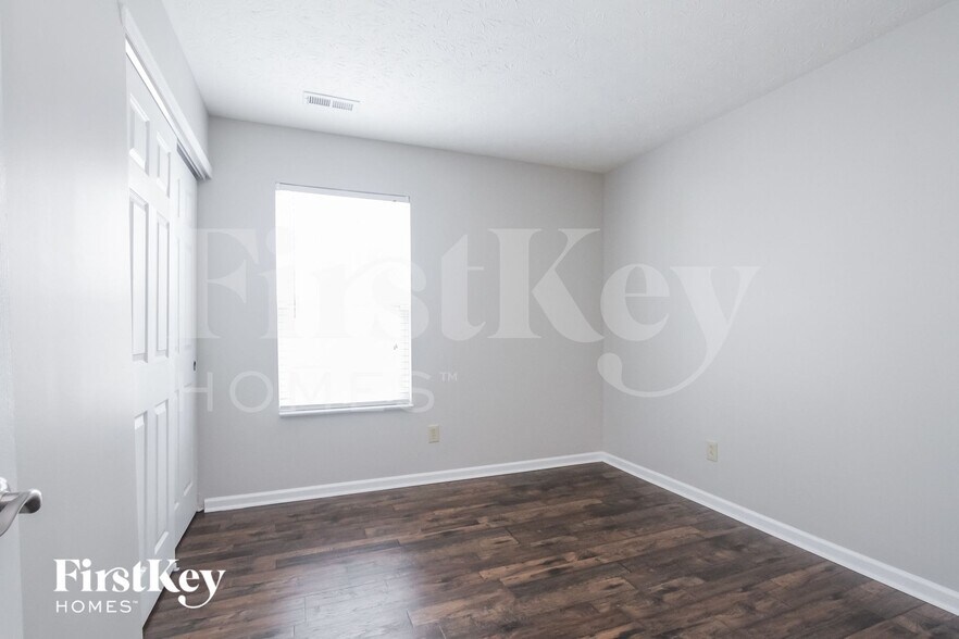 Building Photo - 1470 Bluestem Dr