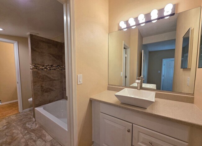 Building Photo - Cozy Condo In Pinon Sun Condominium!!!!
