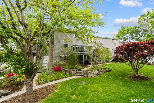 Building Photo - 63 Myano Ln