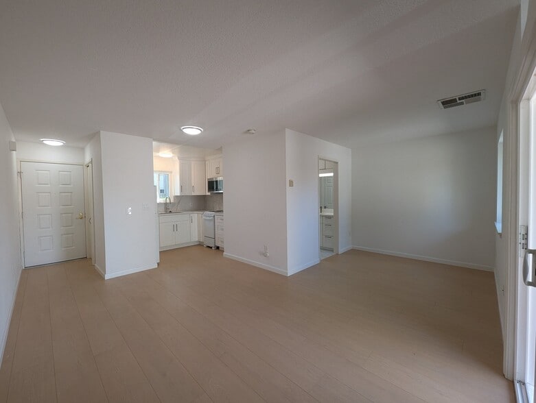 Building Photo - 34362 Enea Terrace