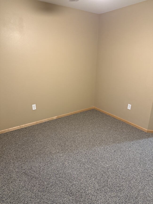 Building Photo - 2444 Catskill Ct