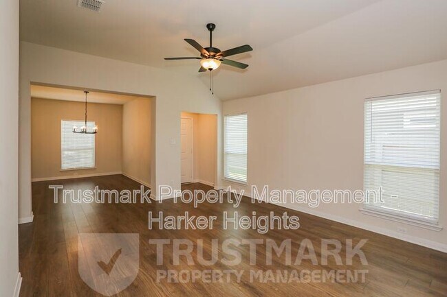 Building Photo - 3050 Dade Loop