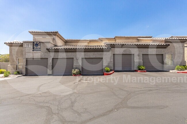 Building Photo - 3236 E Chandler Blvd