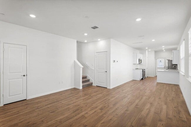 Building Photo - 2517 Violet Theo Ln