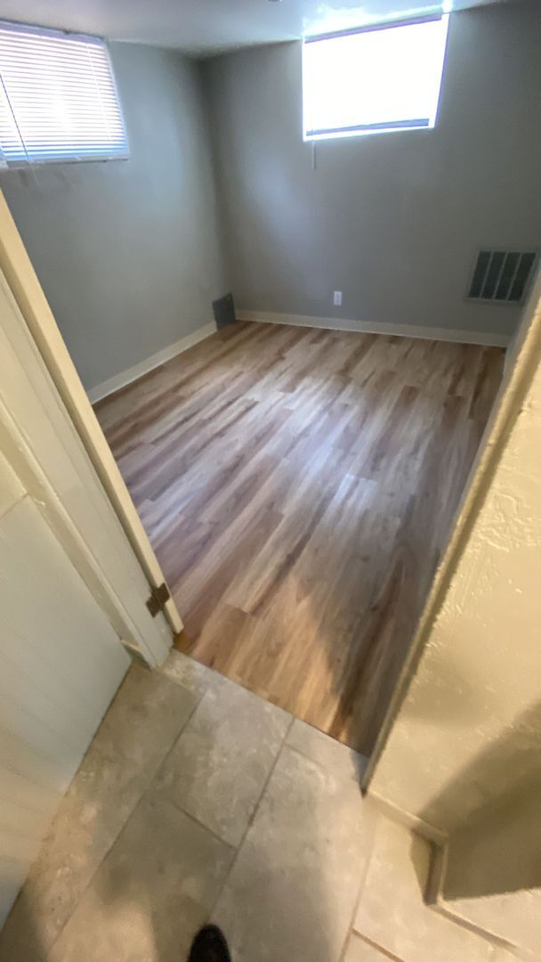 Building Photo - Nice Basement Duplex