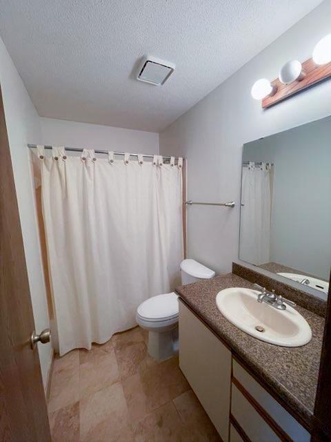 Building Photo - 10943 Sumter Ave S