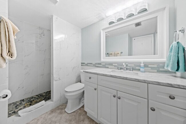 Building Photo - 500 Fillmore Ave