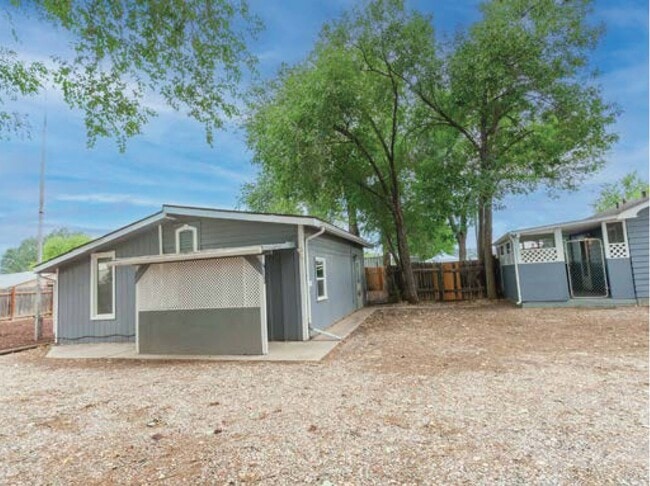 Primary Photo - Cozy 1 Bed/1 Bath with ample room for all ...