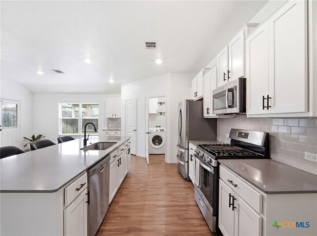 Building Photo - 21412 Wilmiller Ln