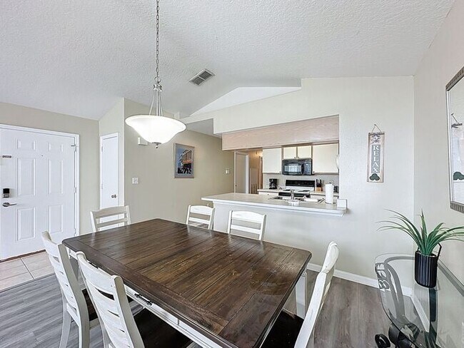 Building Photo - Condo at Villas at Island Club, Kissimmee