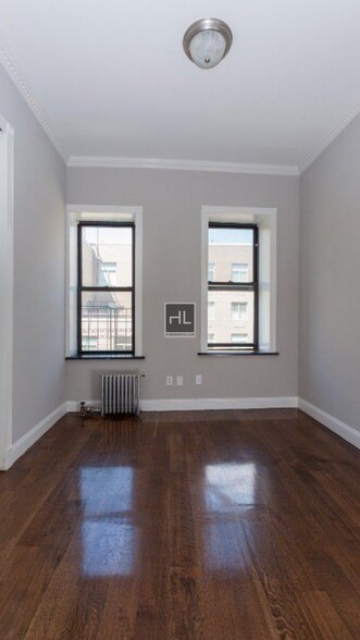 Building Photo - E 100TH ST.