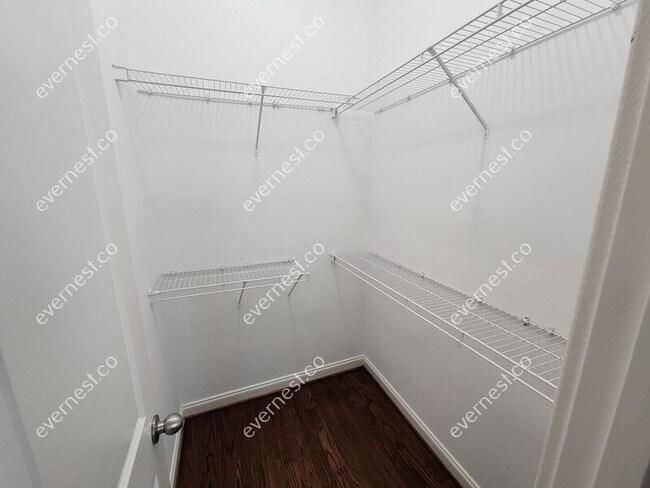 Building Photo - 219 Randolph St NE