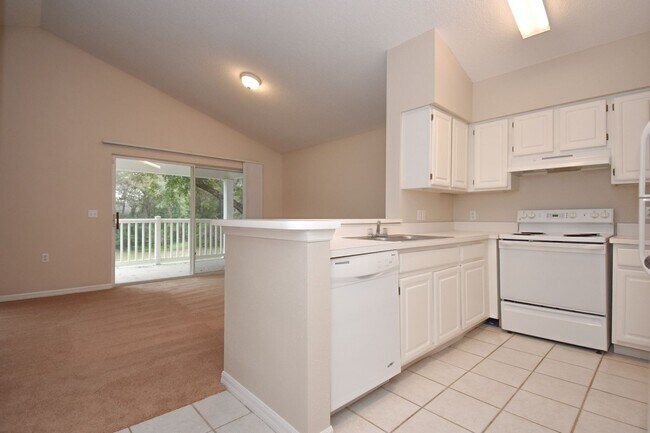 Building Photo - 10000 SW 52nd Ave