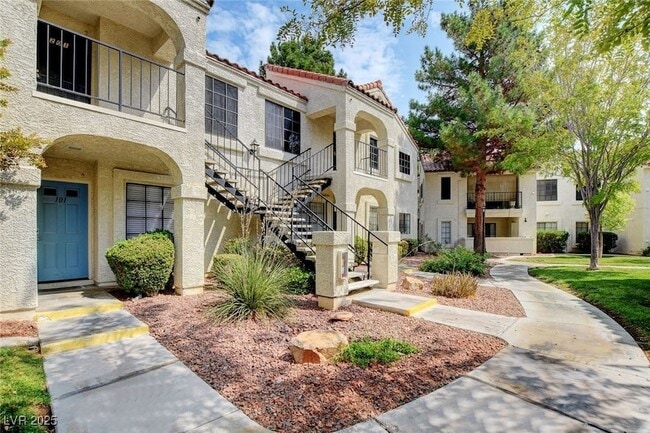 Building Photo - 4700 Nara Vista Way