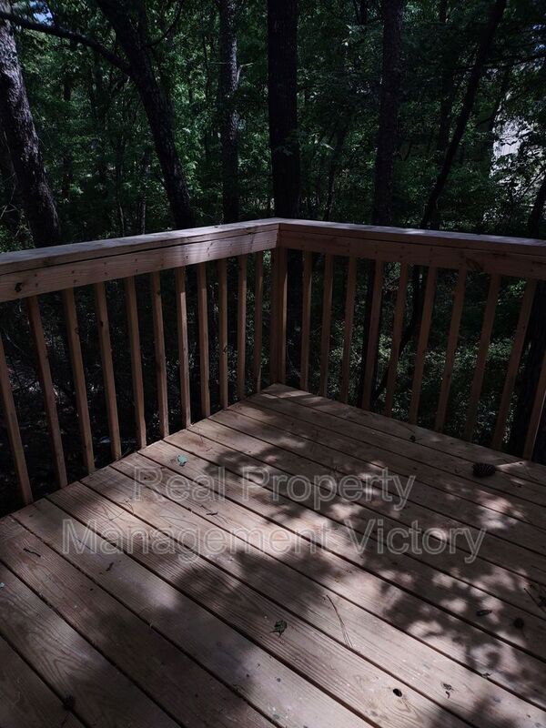 Building Photo - 1758 6th Pl NW