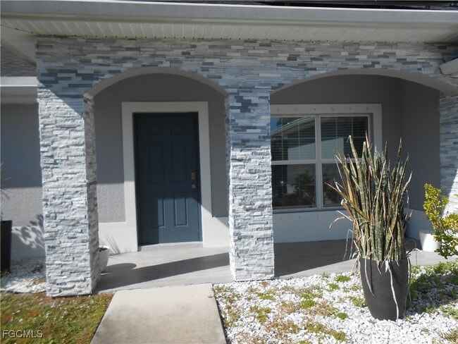 Building Photo - 601 Clayton Ave