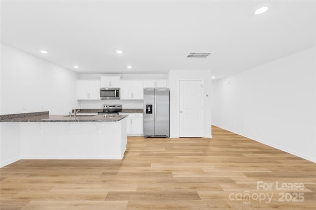 Building Photo - 5912 Faron Wy