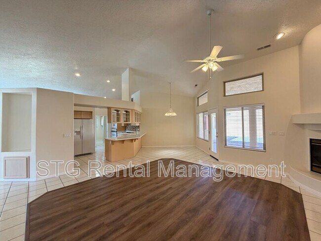 Building Photo - 3182 S Bloomington Dr W