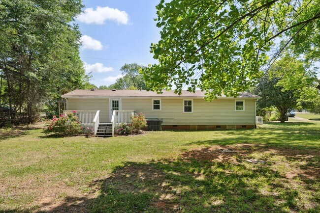 Building Photo - 5027 Jackson King Rd