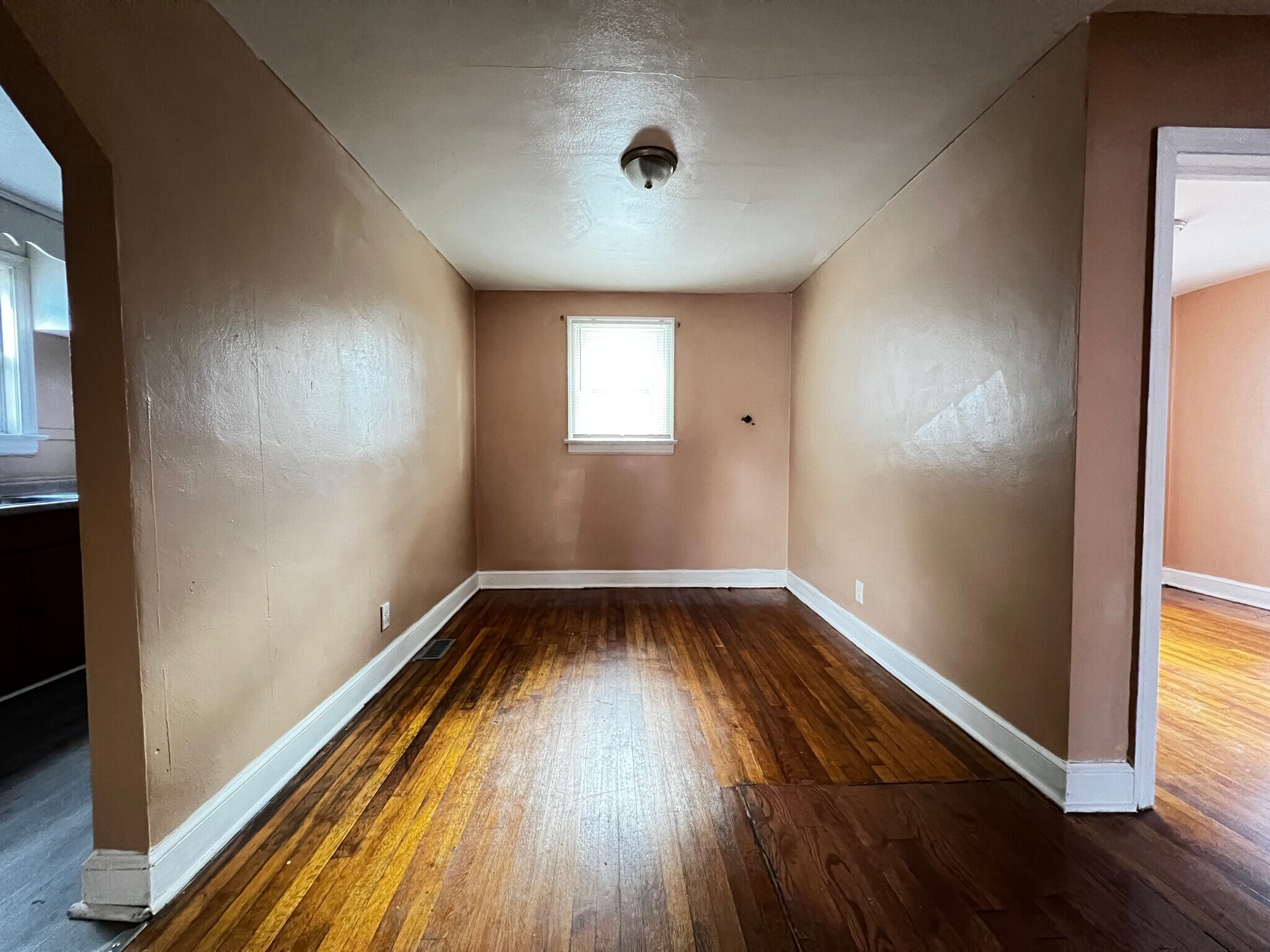 Building Photo - 728 Harrison Ave NW