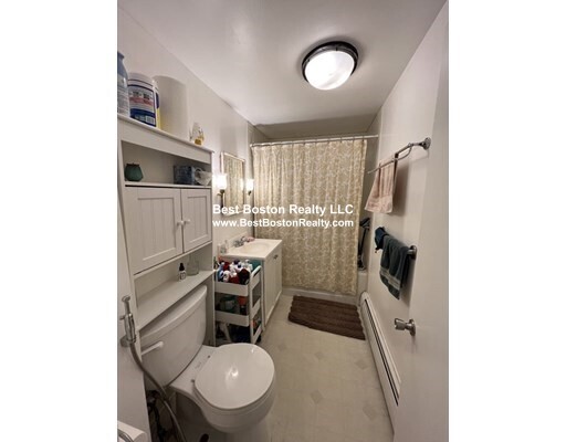 Building Photo - 2 Gilson Terrace