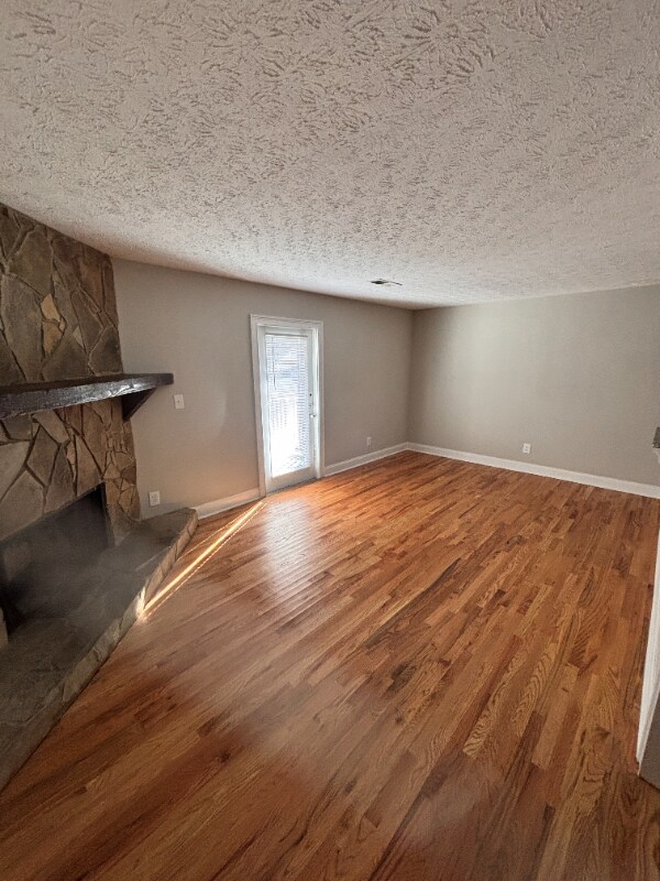 Building Photo - 5870 Sherwood Pl