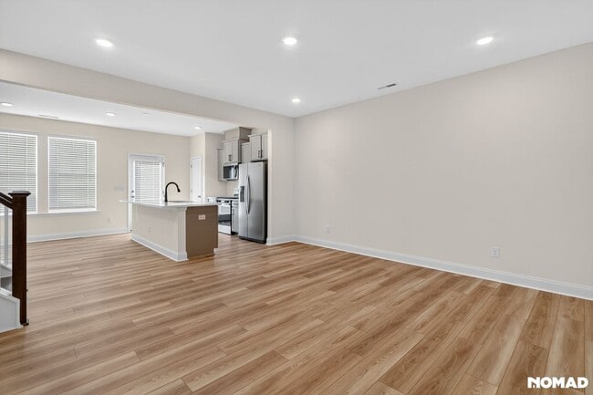 Building Photo - 818 Kensley Grv Ln