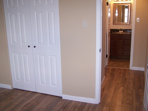 Building Photo - 10176 Squire Meadows Dr