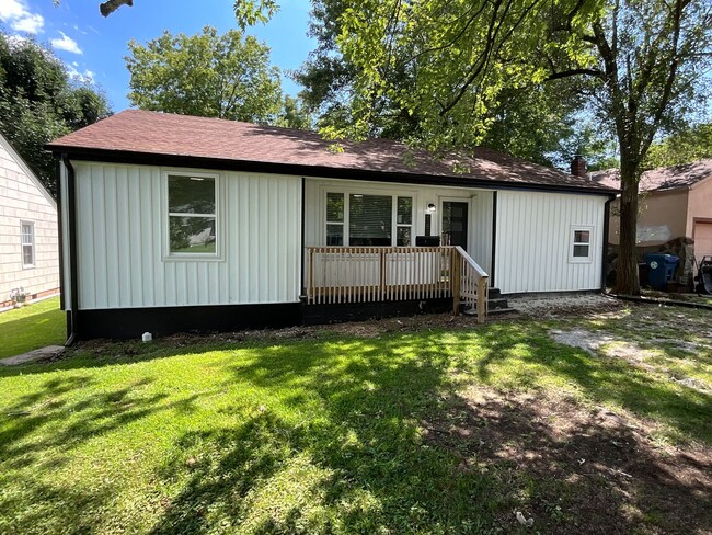 Building Photo - Nice 3 Bedroom 2 bath home!