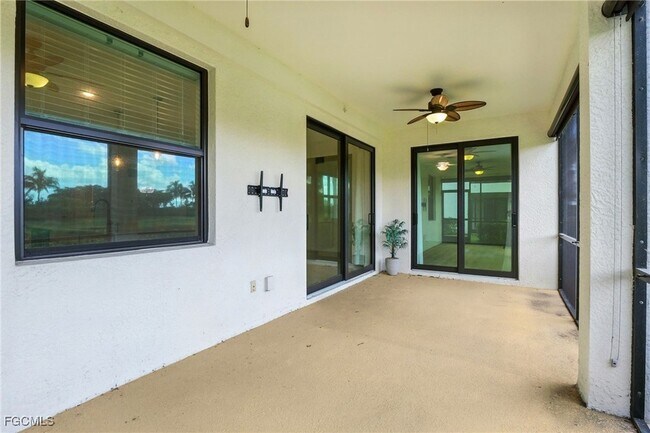 Building Photo - 12039 Hawthorn Lake Dr