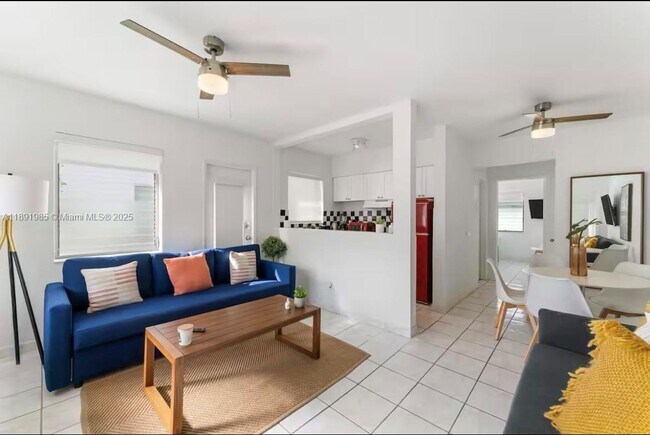 Building Photo - 7721 Harding Ave