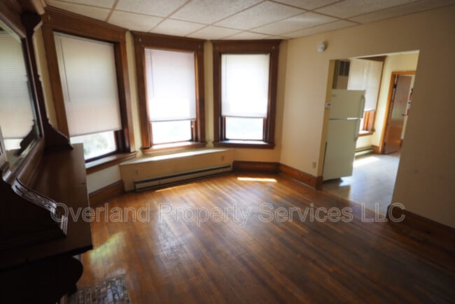 Building Photo - 90 N Winooski Ave