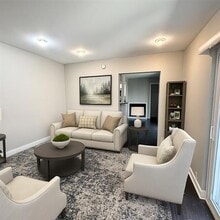 Building Photo - 4023 N Hall St