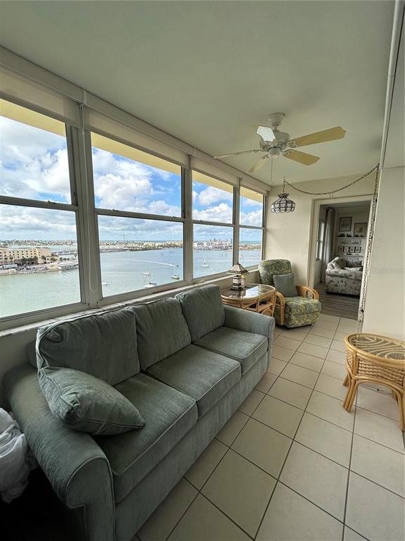 Building Photo - 4775 Cove Cir