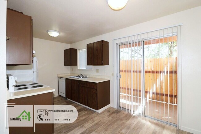 Building Photo - 333 Boulder Creek Dr