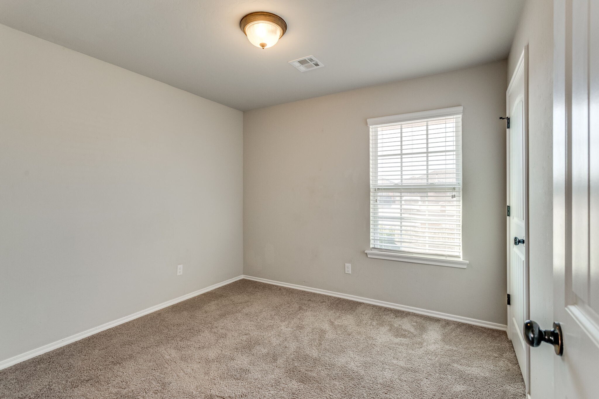 Building Photo - 1308 Heathrow Way