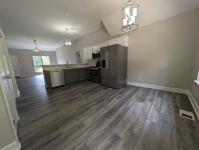 Building Photo - 1001 Nighthawk Ln