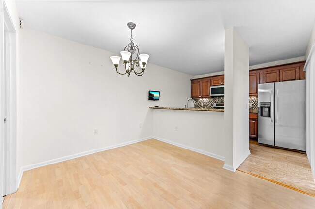 Building Photo - 146 Heritage Way