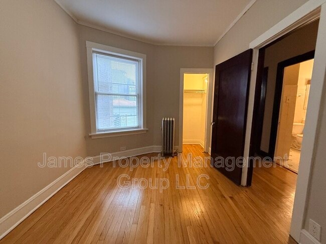 Building Photo - 2736 W Giddings St