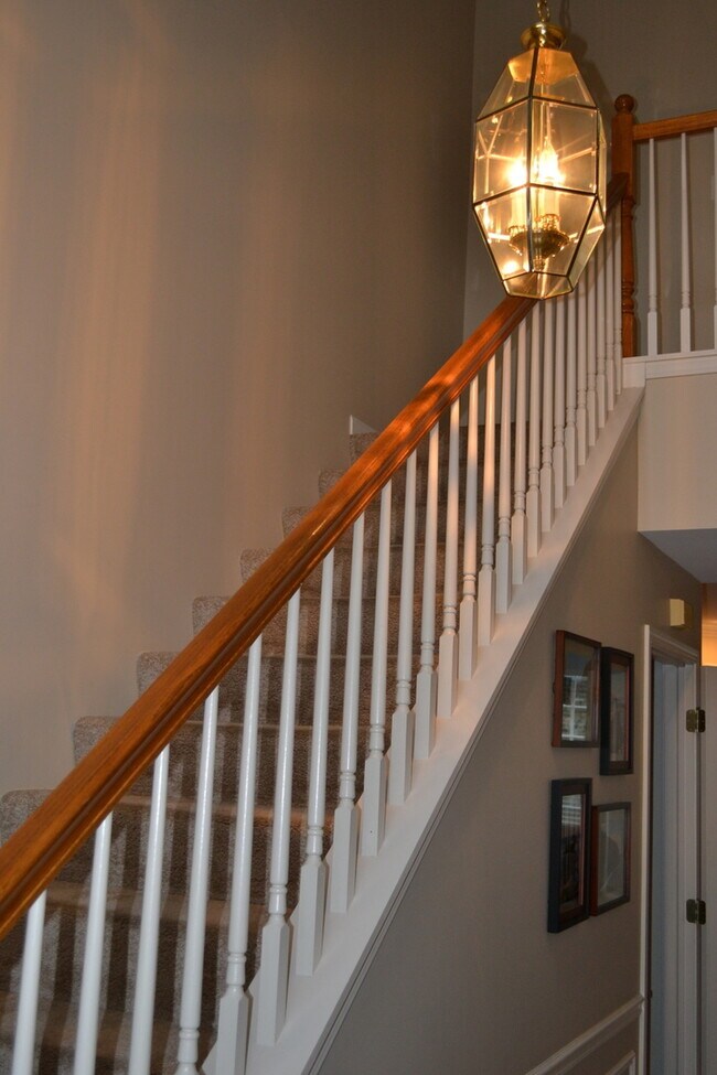 Building Photo - 2990 Peachtree Cir