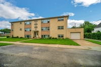 Building Photo - 3205 W 97th St