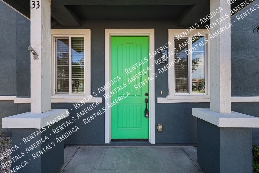 Building Photo - 16875 N 12th St