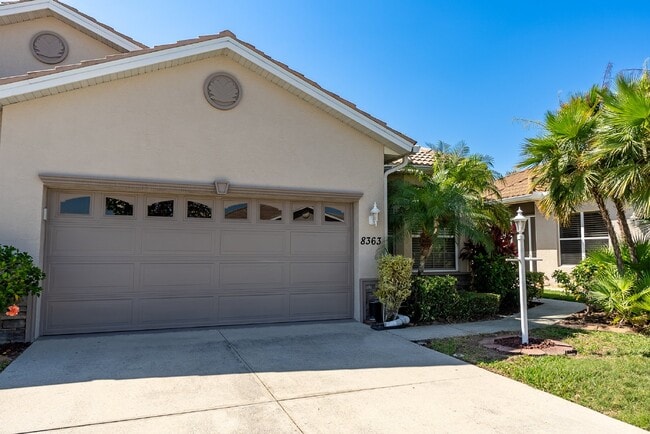 Building Photo - "Charming Englewood Gem: 2 Beds, 2 Baths in Oyster Creek Gated Golf Community
