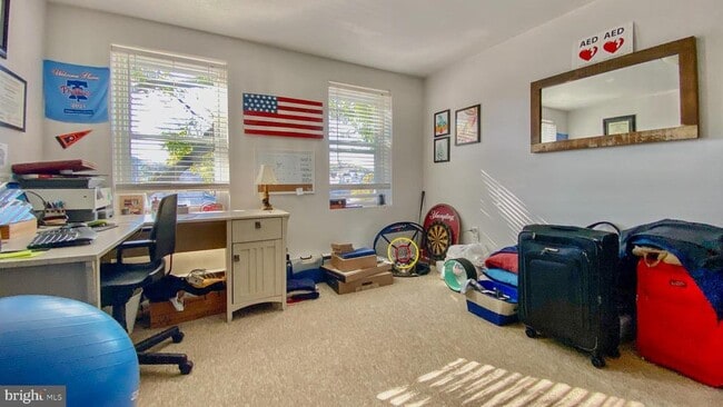 Building Photo - 4 W 1st Ave