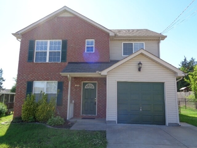 Building Photo - 804 Starglen Ct
