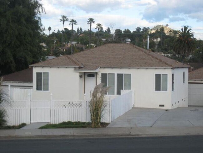 Building Photo - Home Close to La Mesa Village for Rent