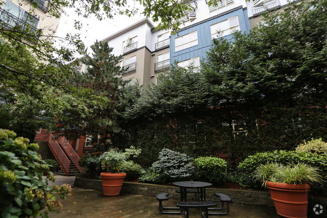 Building Photo - Promenade at the Park Apartment Homes