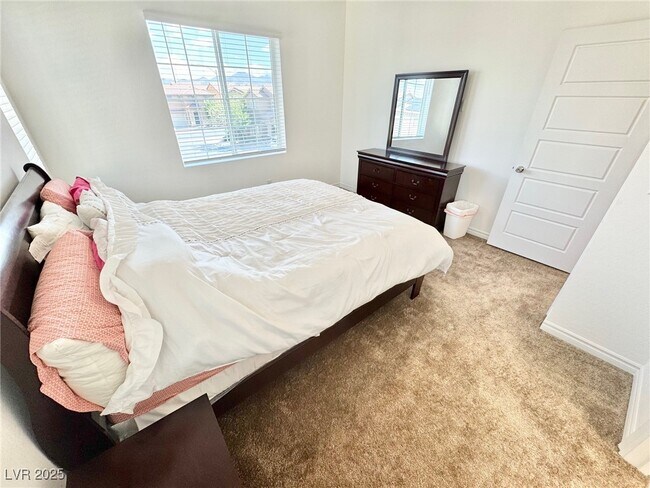 Building Photo - 20 Barbara Ln