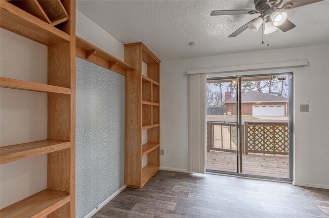 Building Photo - 2521 Crosstimbers Dr